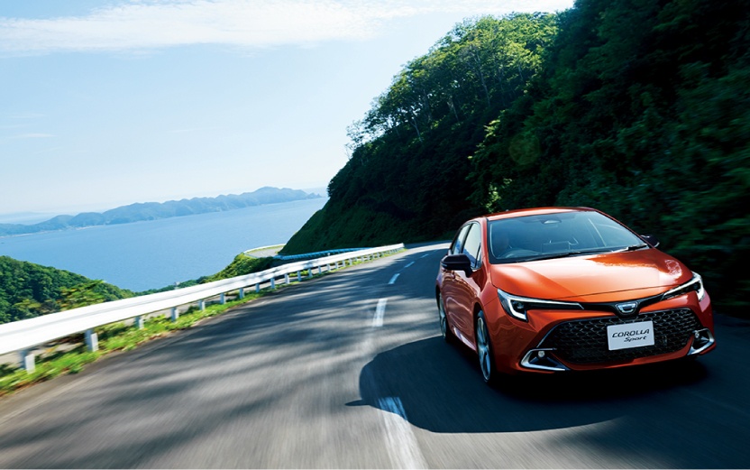 こだわりの美味しいピザとベーグルの専門店、そして、人気パワースポットの格式高い神社をご紹介。